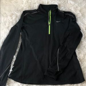 Nike Elements half zip top M